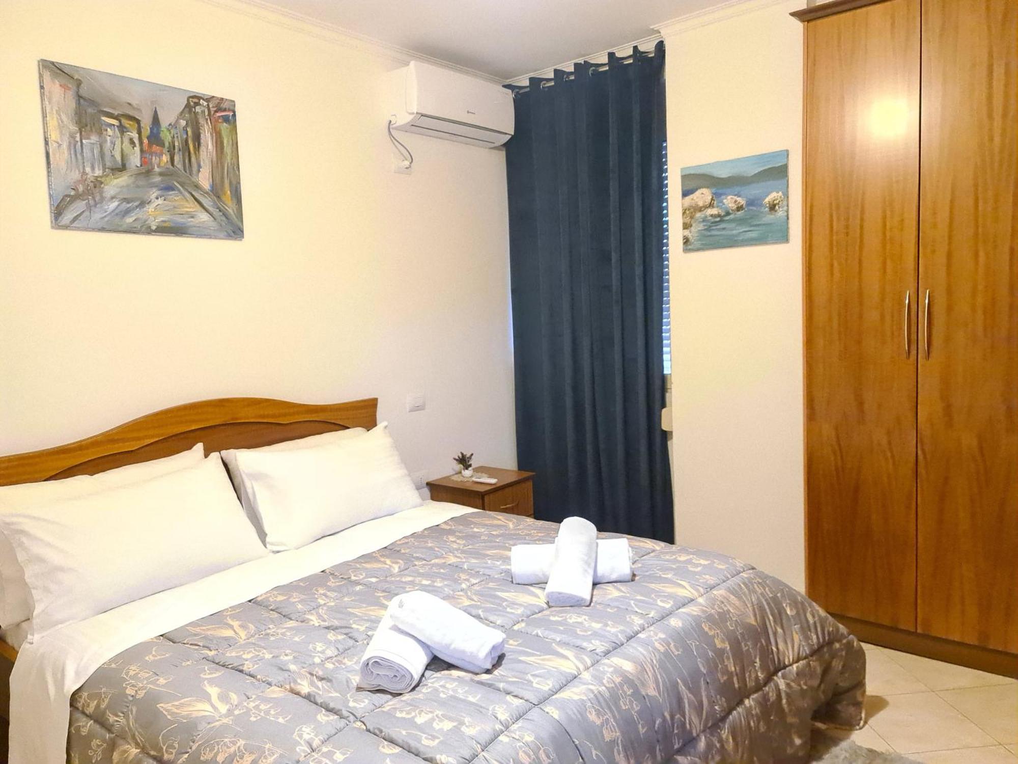 Erin Apartments Vlorë Eksteriør billede